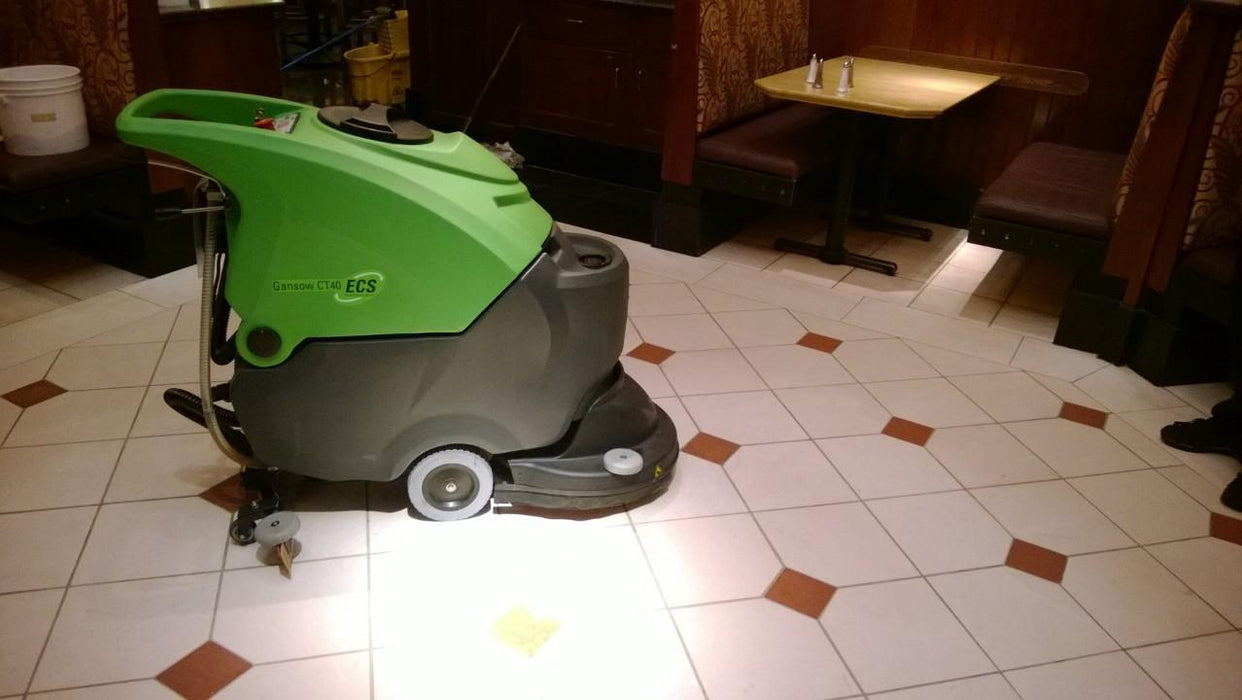 IPC Eagle CT40 ECS Auto Scrubber Cleaning a Floor