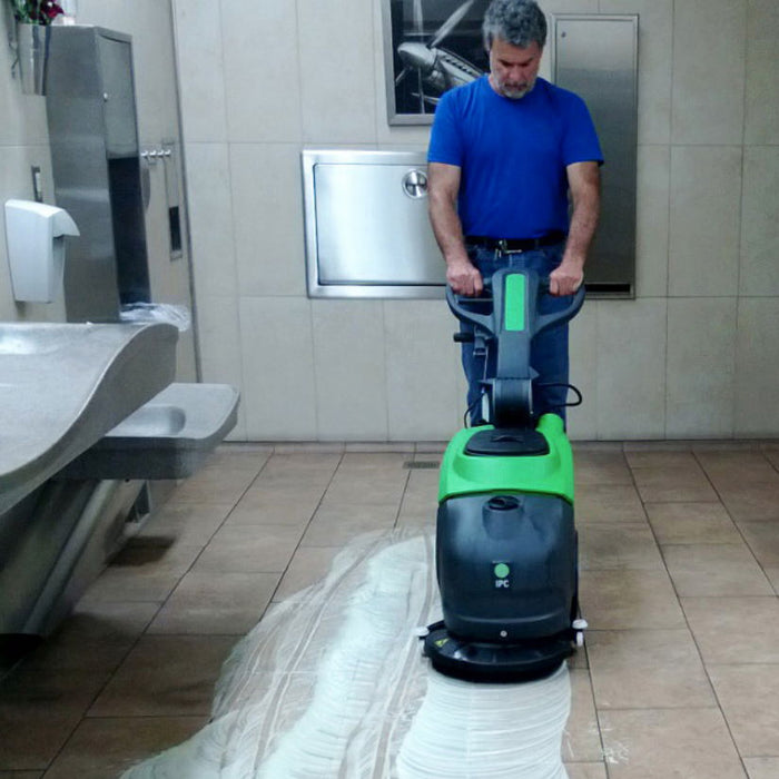 https://www.floorscrubbers.com/cdn/shop/products/ipc-eagle-ct15b-automatic-floor-scrubber-in-use_700x700.jpg?v=1672173129