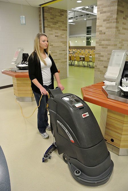 Viper Fang 18C Being Used in a Cafeteria